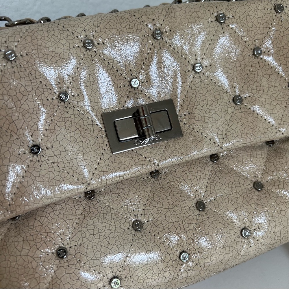 Chanel Vintage Studded CC Reissue Crackle Effect Flap Bag in Tan / Beige - Picture 4 of 16